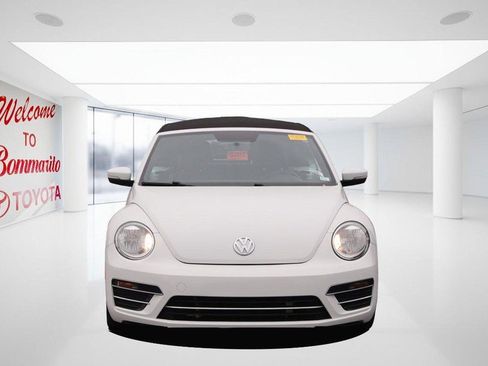 Used 2018 Volkswagen Beetle 2.0T S image 4