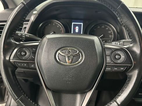 Used 2021 Toyota Camry SE image 15