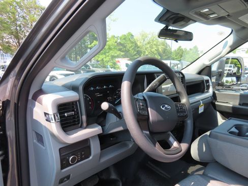 New 2026 Ford F250 XL w/ Snow Plow Prep Package AWD/4WD image 9