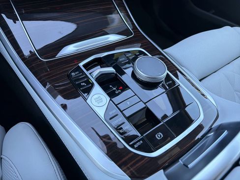 New 2026 BMW X5 sDrive40i w/ Premium Package RWD image 18