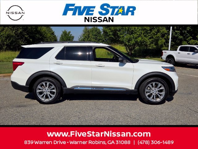 Used 2024 Ford Explorer XLT w/ Equipment Group 202A RWD image 16