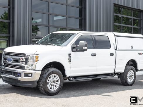Used 2019 Ford F250 XLT w/ XLT Value Package AWD/4WD image 2
