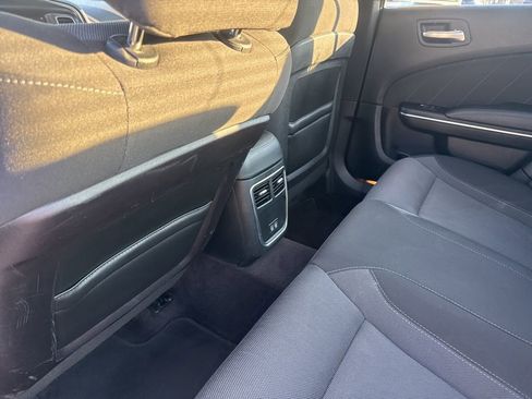 Used 2016 Dodge Charger SXT image 26