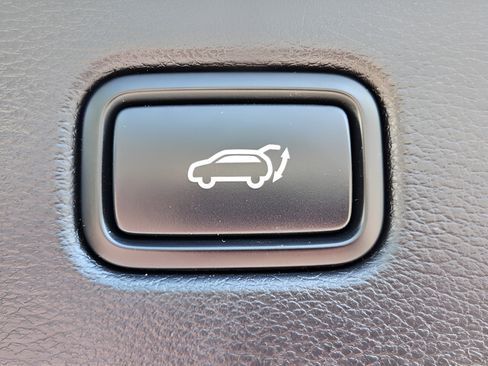 Used 2022 Kia Telluride SX w/ Nightfall Edition Package AWD/4WD image 29