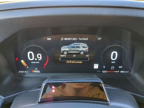 Used 2025 Ford Explorer ST-Line w/ ST-Line Street Pack image 17