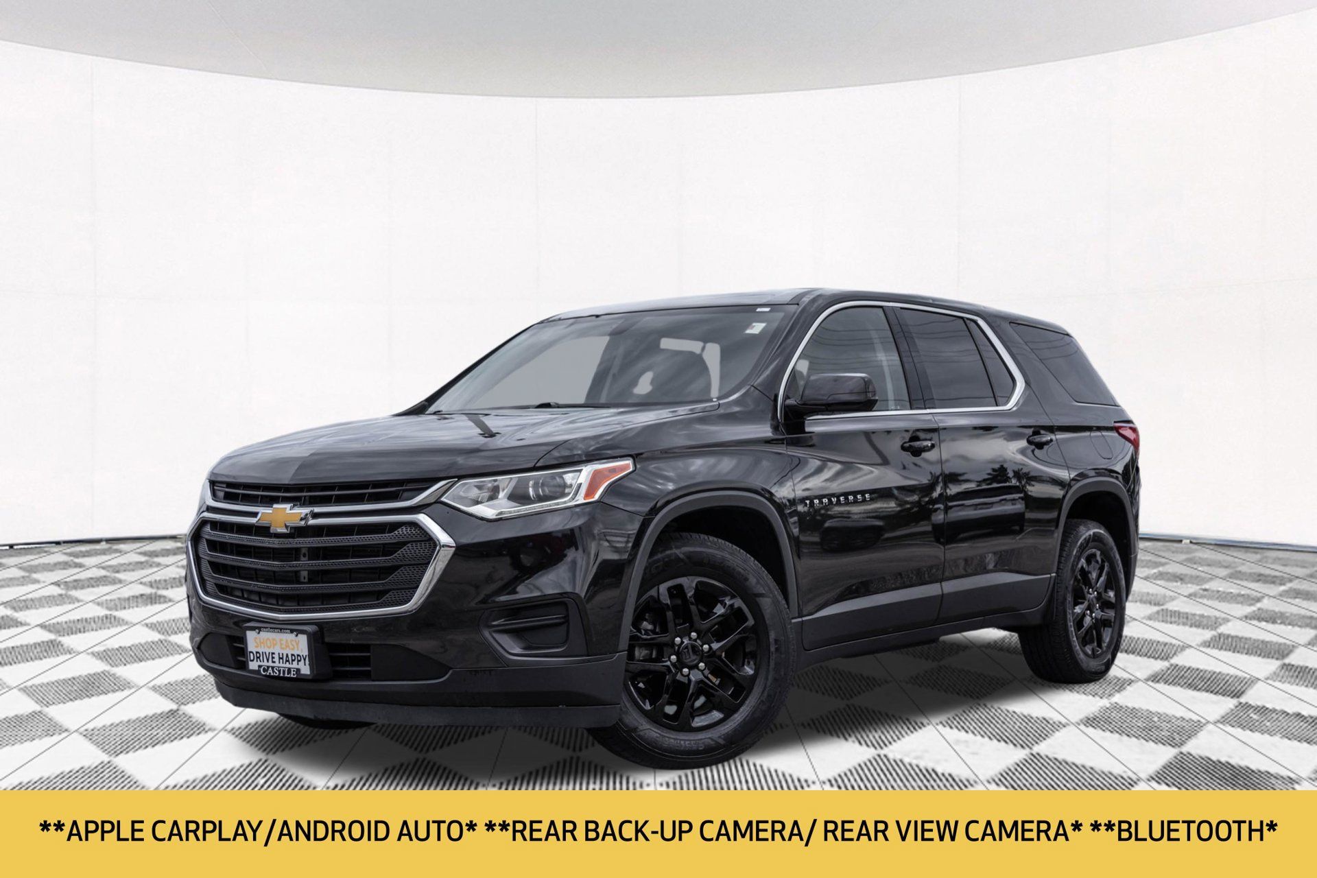 Used 2019 Chevrolet Traverse LS FWD image 2