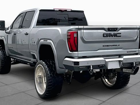 Used 2024 GMC Sierra 2500 Denali Ultimate w/ Max Trailering Package image 12