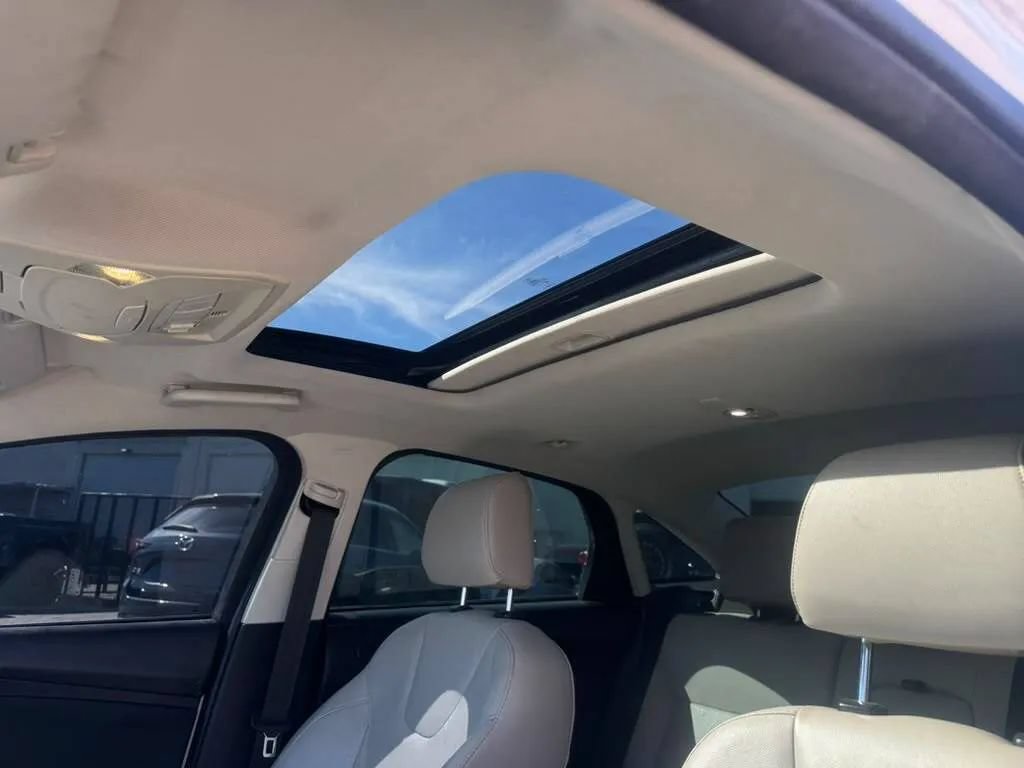 Used 2018 Ford Focus Titanium FWD image 15