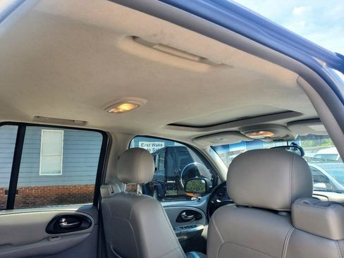 Used 2005 Chevrolet TrailBlazer LT RWD image 9
