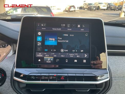 New 2026 Jeep Compass Latitude image 10