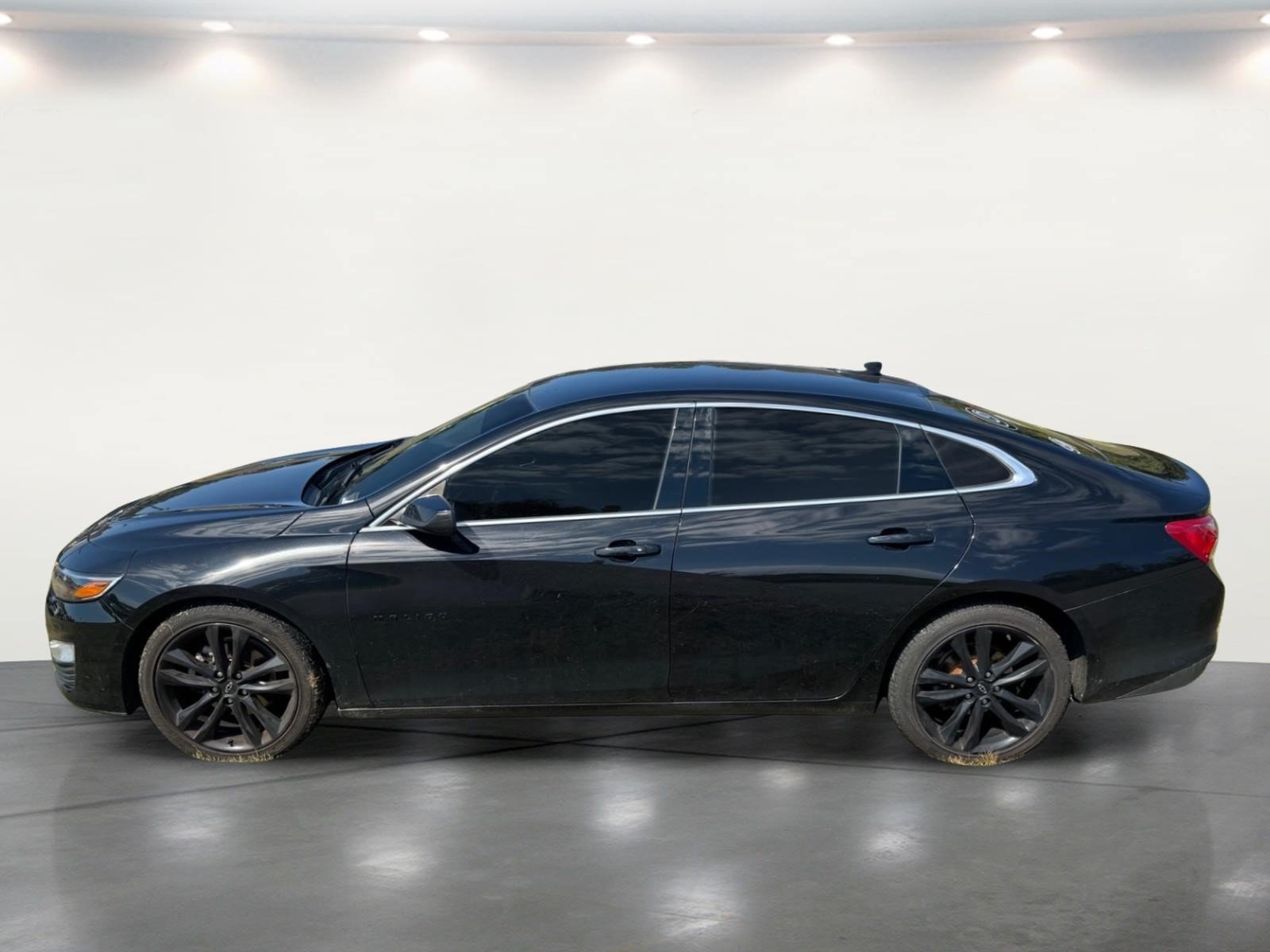 Used 2021 Chevrolet Malibu LT w/ Midnight Edition FWD image 12