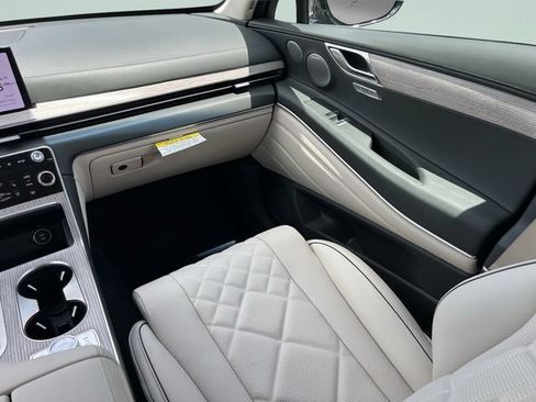 New 2027 Genesis GV80 3.5T Prestige AWD/4WD image 23