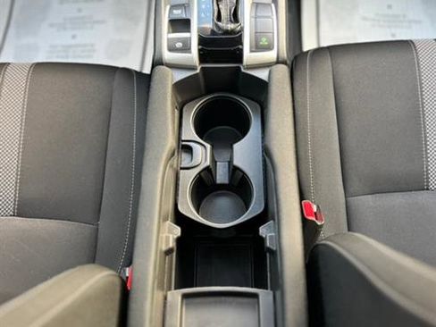 Used 2019 Honda Civic EX image 17