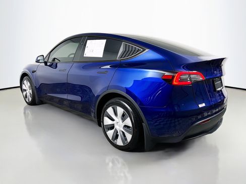 Used 2023 Tesla Model Y Long Range image 8