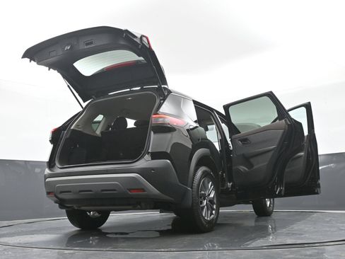 Used 2023 Nissan Rogue S AWD/4WD image 49