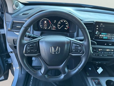 Used 2024 Honda Ridgeline Sport image 17