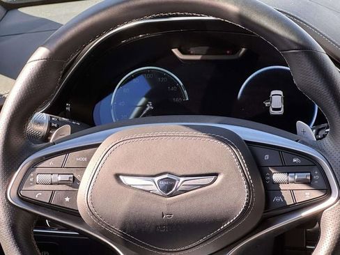 Used 2025 Genesis GV70 2.5T w/ Sport Prestige Package image 23