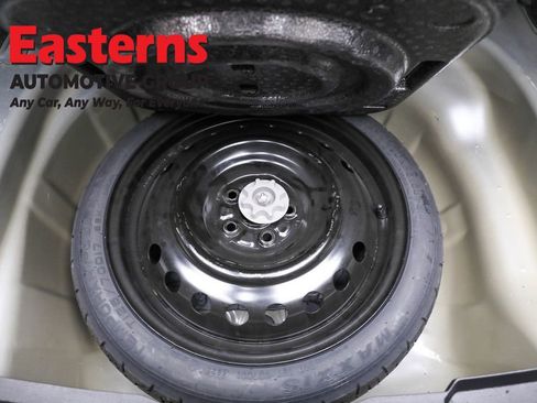 Used 2024 Toyota Corolla LE image 21