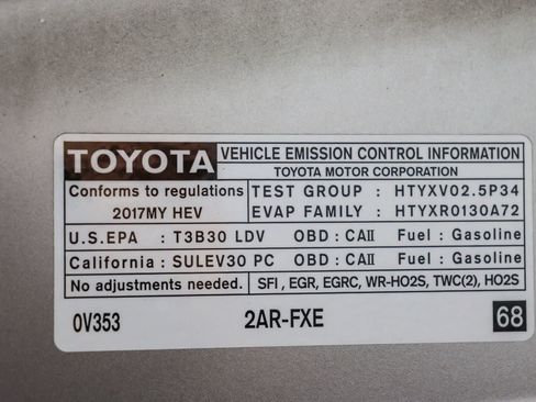 Certified 2017 Toyota Camry XLE w/ Moonroof Package FWD image 31