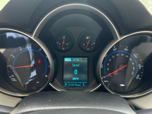 Used 2016 Chevrolet Cruze LT FWD image 19