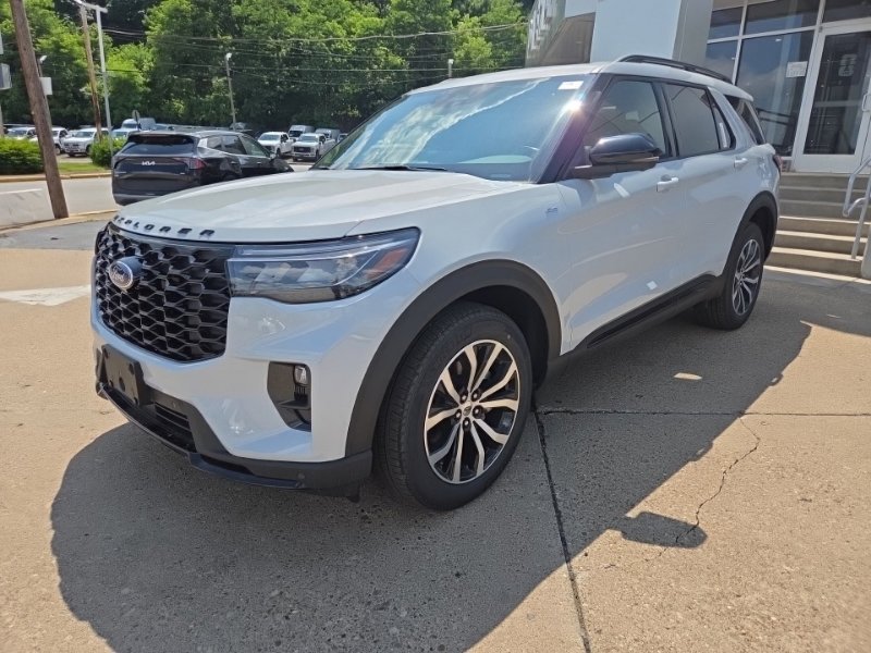 New 2026 Ford Explorer ST-Line AWD/4WD image 3