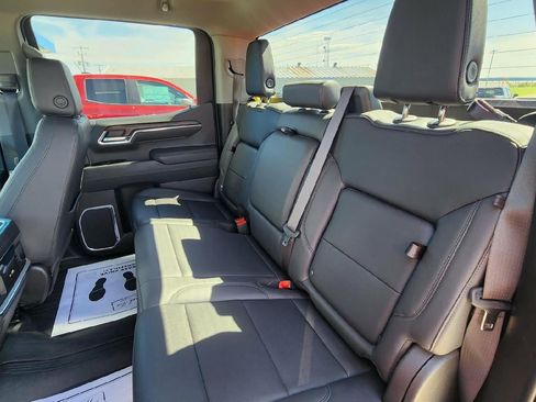 Used 2023 GMC Sierra 1500 SLT w/ SLT Premium Package AWD/4WD image 27