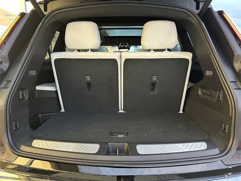 New 2026 Cadillac Vistiq Sport image 14