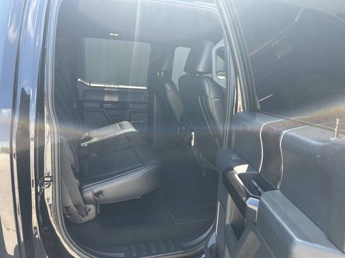 Used 2022 Ford F250 Lariat w/ Lariat Ultimate Package AWD/4WD image 16
