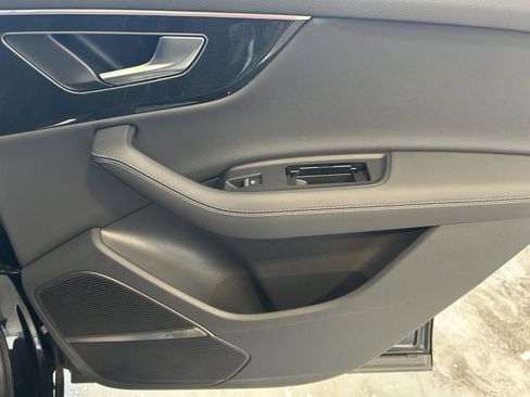 Used 2025 Audi Q7 3.0T Premium Plus image 24