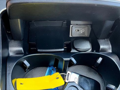 Used 2022 Mercedes-Benz E 350 Sedan image 32