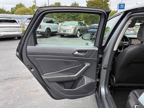 Used 2024 Volkswagen Jetta SEL FWD image 46