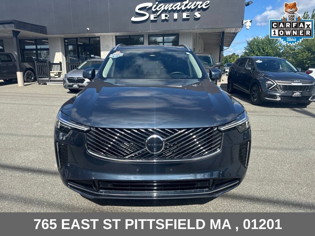 Used 2025 Volvo XC90 B6 Ultra w/ Protection Package Premier AWD/4WD image 2