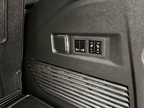 Certified 2023 GMC Yukon Denali w/ LPO, Floor Liner Package AWD/4WD image 34