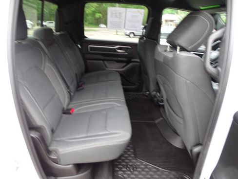 Used 2022 RAM 1500 4x4 Crew Cab Big Horn image 41