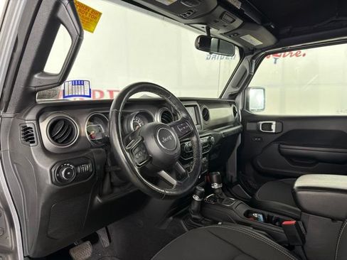 Used 2021 Jeep Wrangler Unlimited Sport AWD/4WD image 12