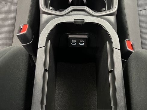 Used 2024 Toyota RAV4 LE image 36