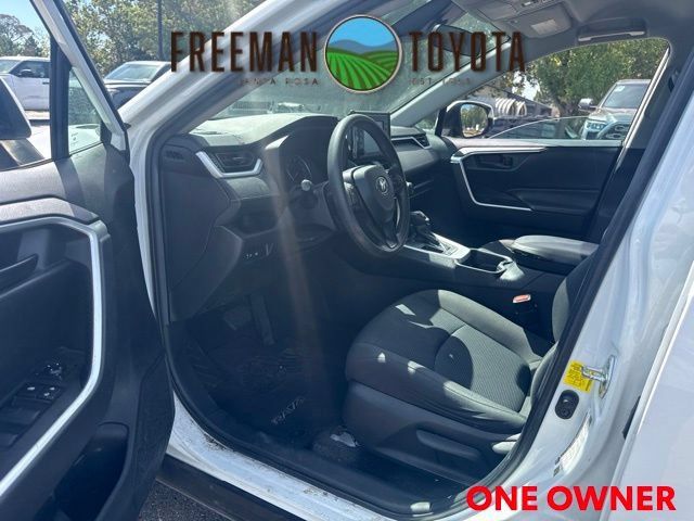 Used 2020 Toyota RAV4 LE w/ Carpet Mat Package FWD image 7