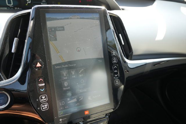 Used 2021 Toyota Prius Limited FWD image 31