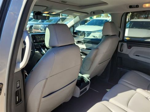 Used 2024 Honda Odyssey EX-L image 11