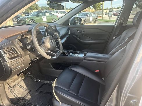 Certified 2023 Nissan Rogue SV w/ SV Premium B Package FWD image 13
