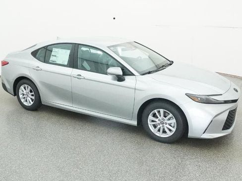 New 2026 Toyota Camry LE image 12