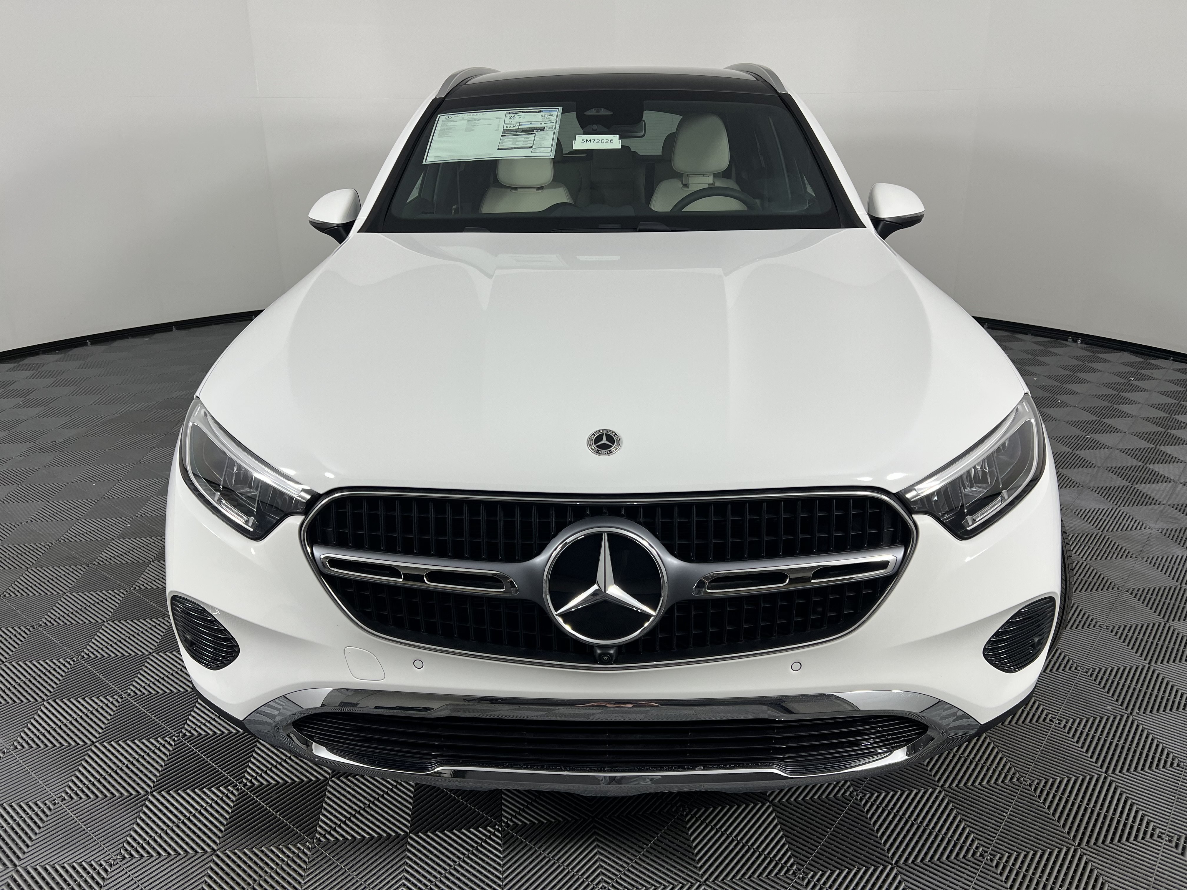 New 2027 Mercedes-Benz GLC 300 4MATIC image 5