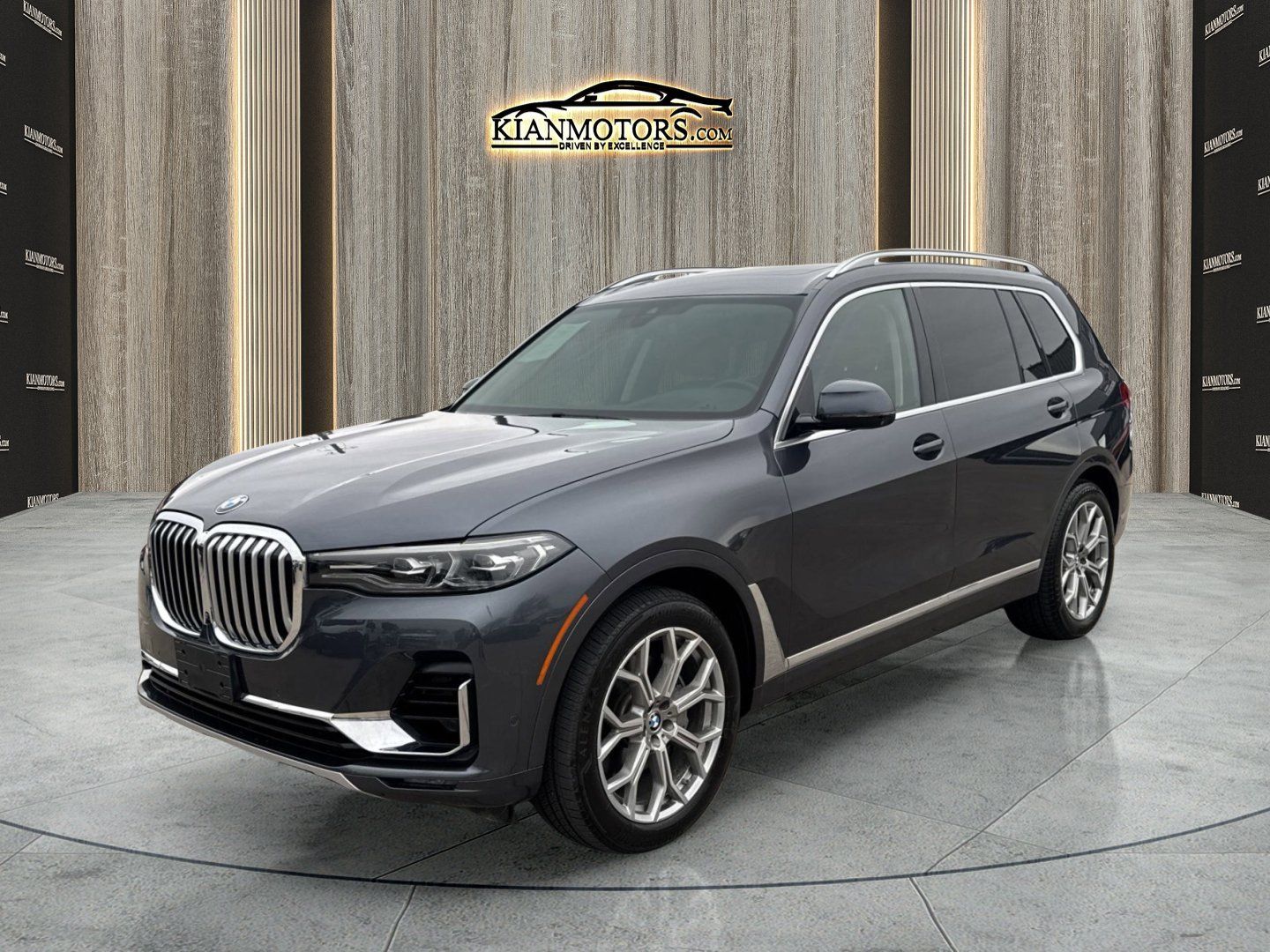 Used 2020 BMW X7 xDrive50i w/ Cold Weather Package AWD/4WD image 3