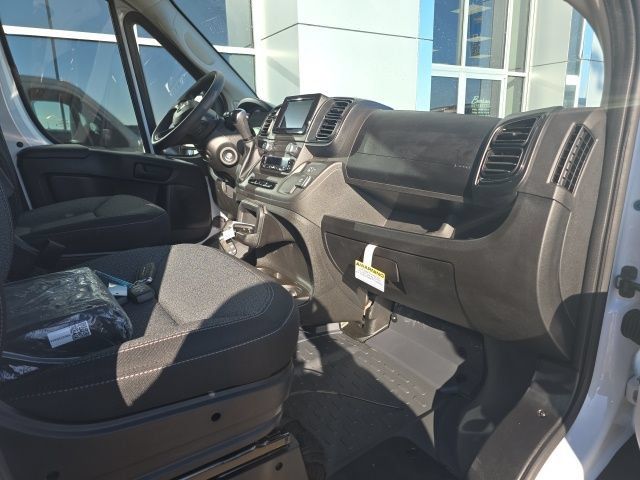 Used 2025 RAM ProMaster 2500 FWD image 4