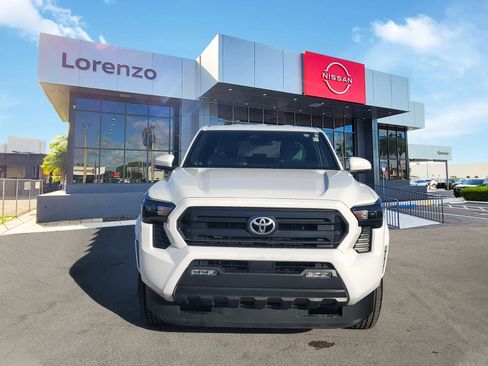 Used 2024 Toyota Tacoma SR5 image 2