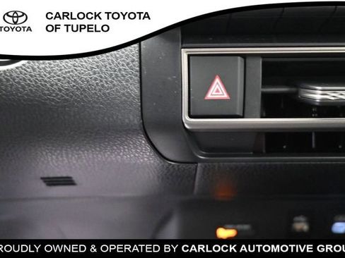 Used 2025 Toyota Camry SE w/ Convenience Package FWD image 14