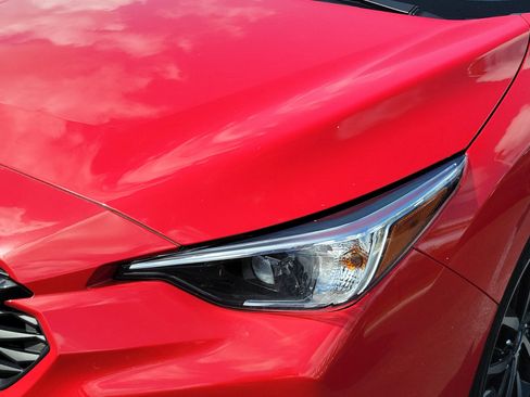 Used 2024 Subaru Impreza 2.0i Sport image 9