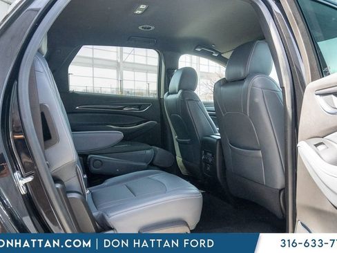 Used 2024 Buick Enclave Essence w/ Sport Touring Edition image 22