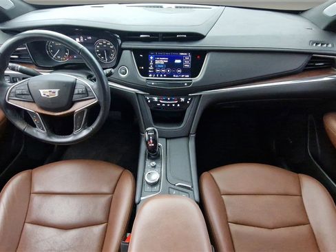 Used 2022 Cadillac XT5 Premium Luxury image 9