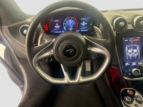 Used 2023 McLaren GT image 11
